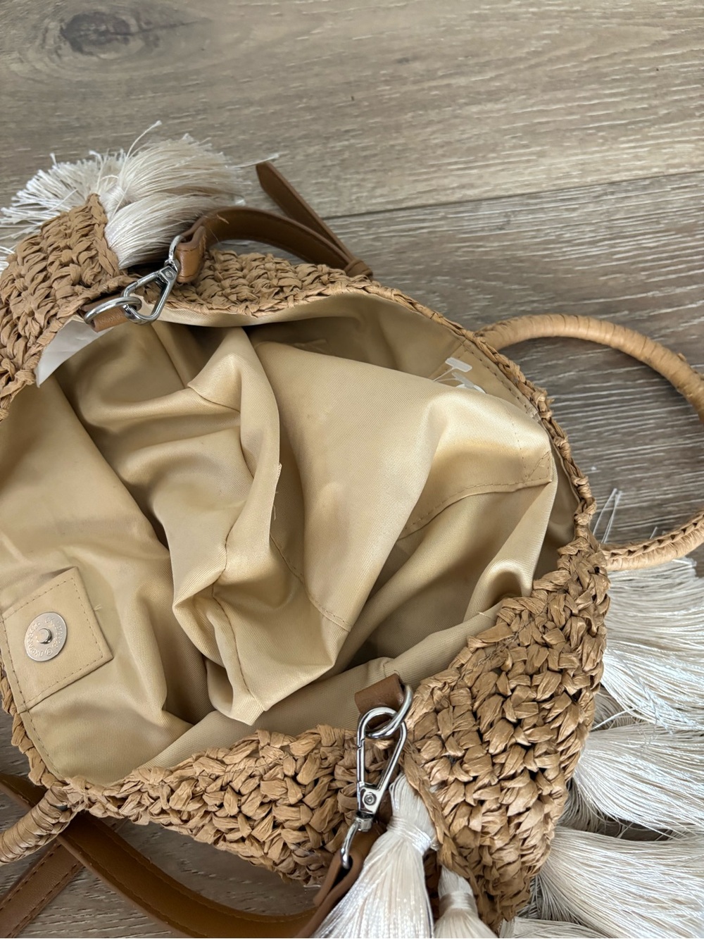 Handwoven Straw Tassel Crossbody Bag in Natural and Cream - Picture 6 of 9